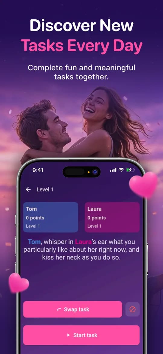 The Play mode game screen with both names, points and the current level.